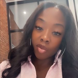 Meet your Posher, Ivette